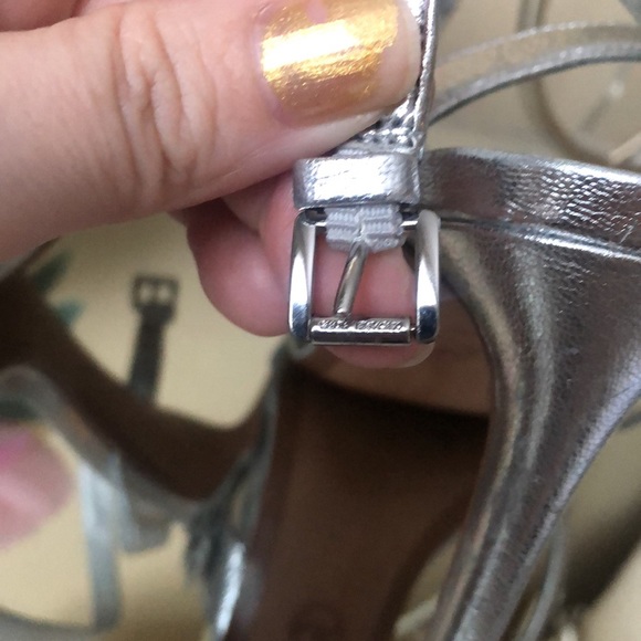 MICHAEL KORS genuine leather silver sandals heels - Picture 7 of 12